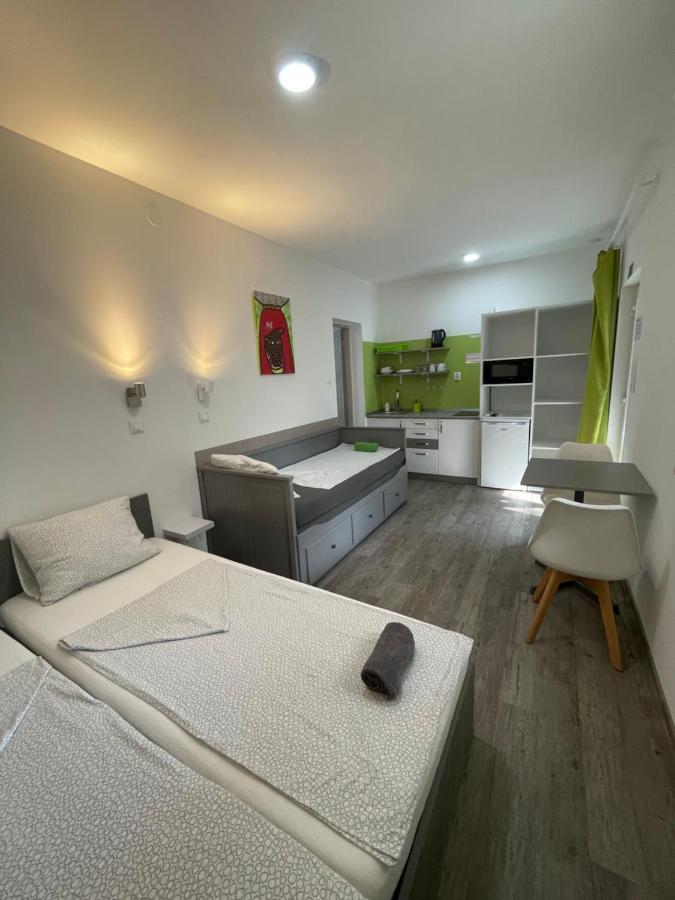 Tutti Apartman Балатонлелле Экстерьер фото