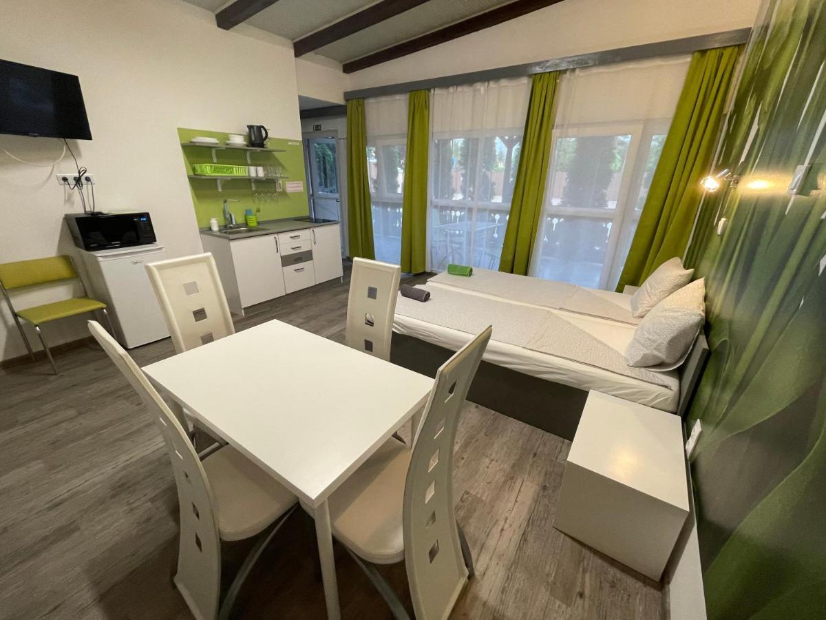 Tutti Apartman Балатонлелле Экстерьер фото
